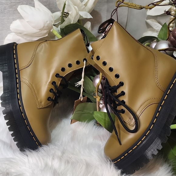 Martens EYE JADON SMOOTH Platform ankle boots antique